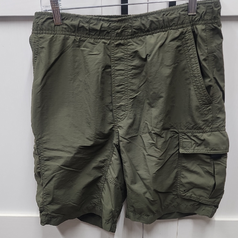 Columbia Forest Green Men's Cargo Shorts